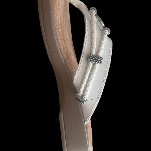 Minnetonka NEW White Leather Sandals size 7 - Picture 6 of 6